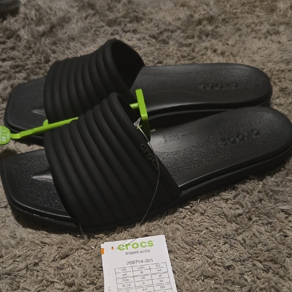 CROCS Miami Slide Sandals - Picture 3 of 8